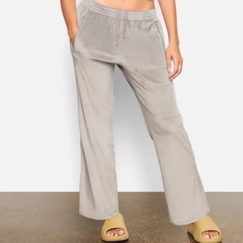 Skims Velour Track Pants in Gunmetal